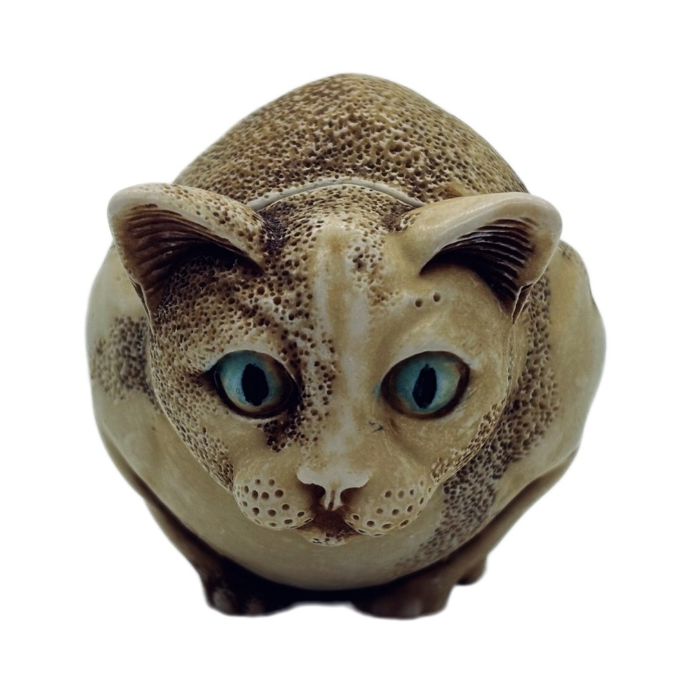 Harmony Kingdom Roly Poly 'Victoria' Cat Figurine Trinket Box